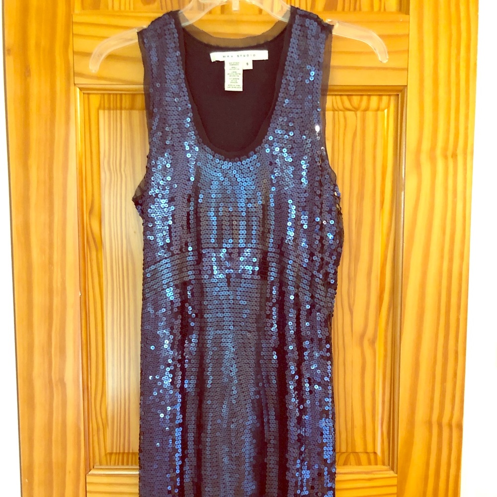 Sequined party dress.